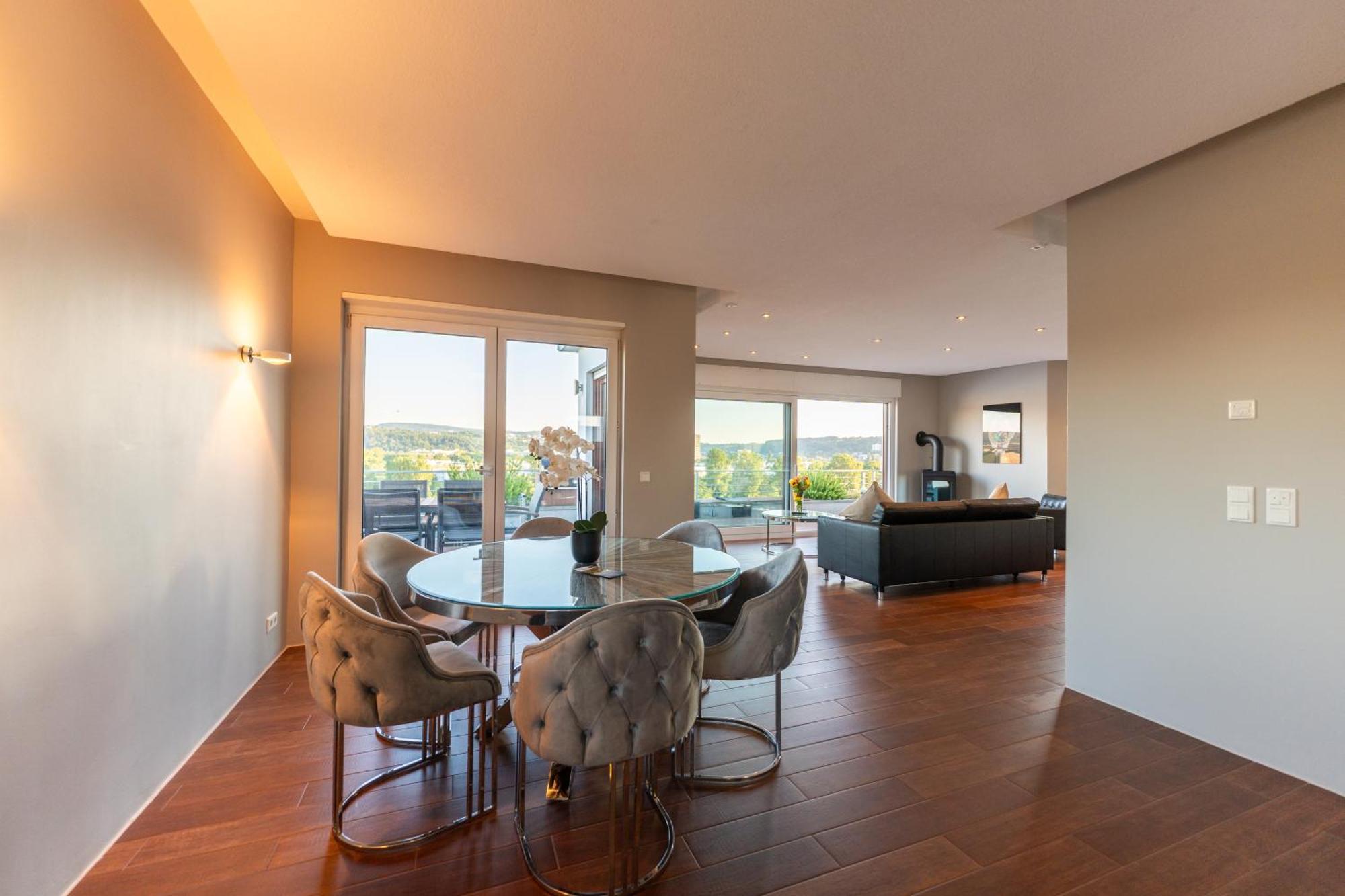 Penthouse Wohnung Mit Schoenem Moselblick In Metternich Koblenz  Exterior photo